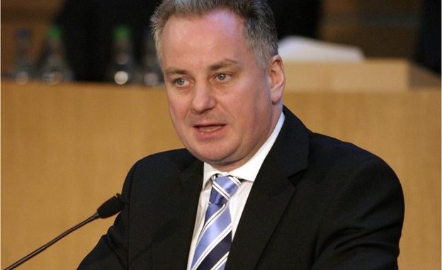 Scottish independence: Lord McConnell urged to save devolution